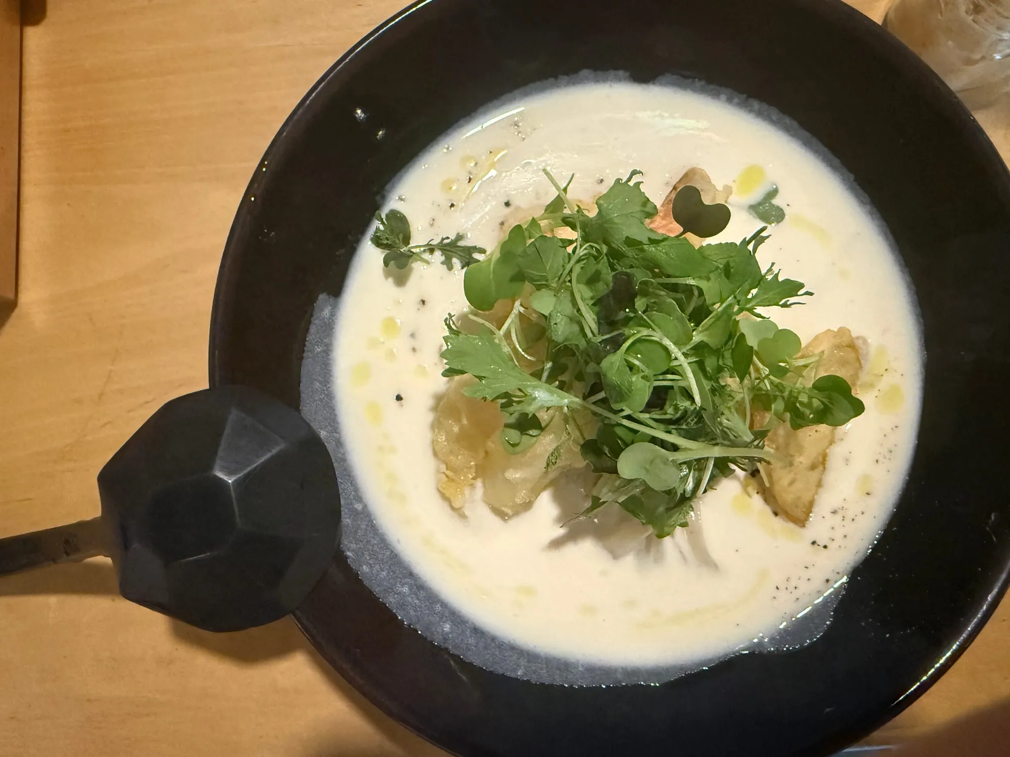 茶ぶ釜のビシソワーズうどん。これは夏にもう一度食べたい